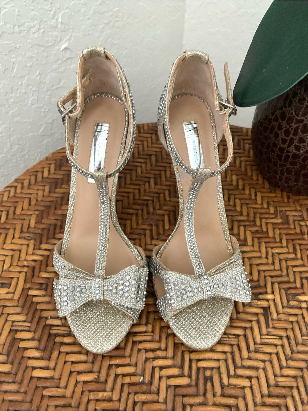 INC Rhinestone Silver Bow Crystal Embellished High Heels - Picture 5 of 12